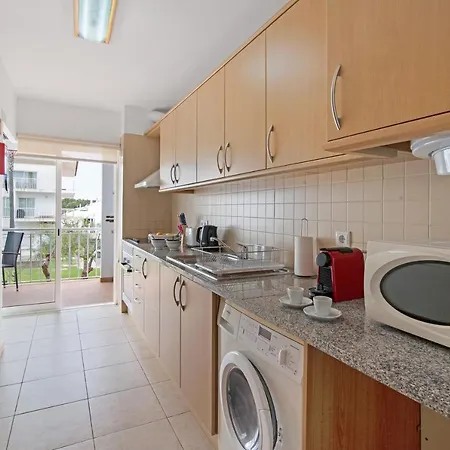 Costa 68 カバナス・デ・タビラ